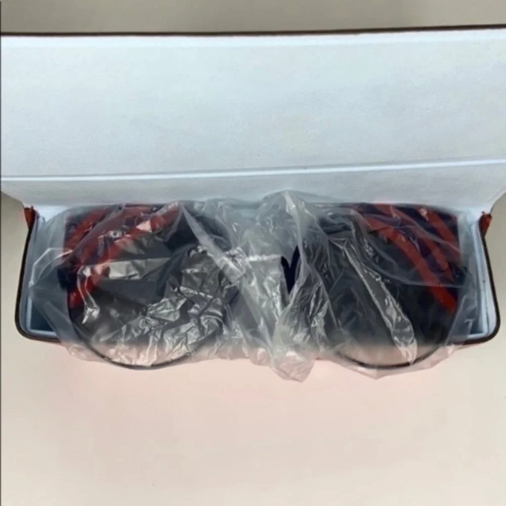 NWT. FENDI Women’s Cat Eye Sunglasses - Picture 11 of 11